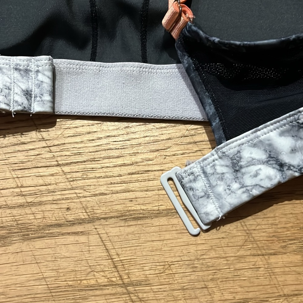 Sports Bra - Picture 3 of 3